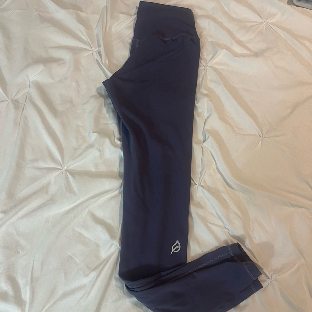 Stylish Purple P’tula Women’s Leggings - Picture 2 of 3